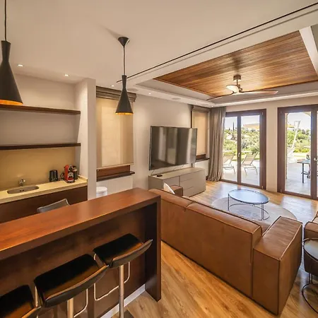 Willa Elea, New Deluxe Golf At Aphrodite Hills - 6 Bedrooms, 7 Bathrooms