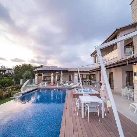 Вилла Elea, New Deluxe Golf At Aphrodite Hills - 6 Bedrooms, 7 Bathrooms Куклия