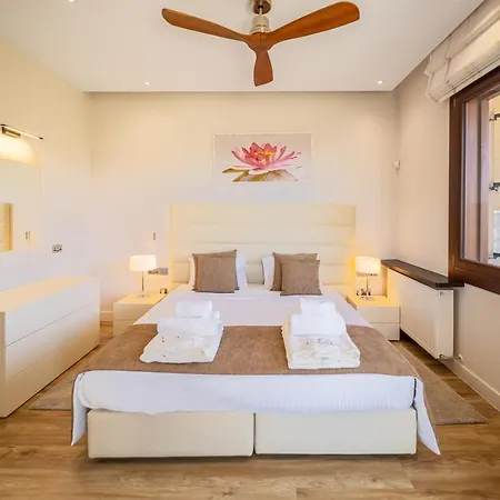 Elea, New Deluxe Golf At Aphrodite Hills - 6 Bedrooms, 7 Bathrooms Kouklia