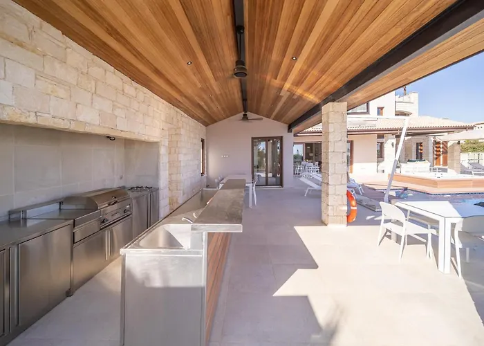 Elea, New Deluxe Golf At Aphrodite Hills - 6 Bedrooms, 7 Bathrooms Vilă