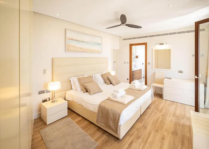 Elea, New Deluxe Golf At Aphrodite Hills - 6 Bedrooms, 7 Bathrooms Vilă *